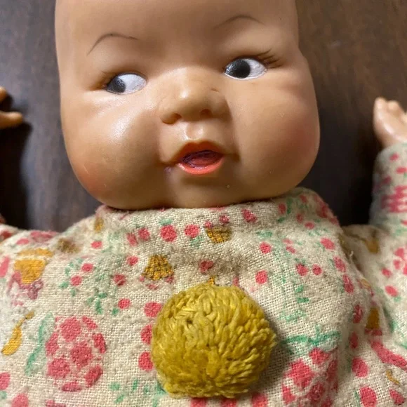 very Vintage Plated Mounds Very Sweet 1961Newborn Type Baby doll
